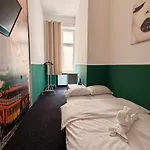 Hotel apartamentowy Royal Piotrkowska 116 *