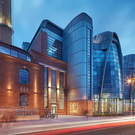 Royal Piotrkowska 116 *