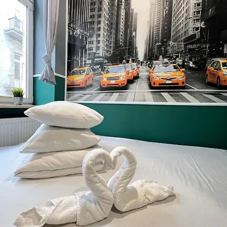 Апарт-готель Royal Piotrkowska 116 Лодзь