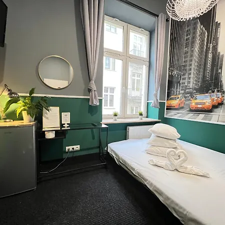 Royal Piotrkowska 116 * Лодзь