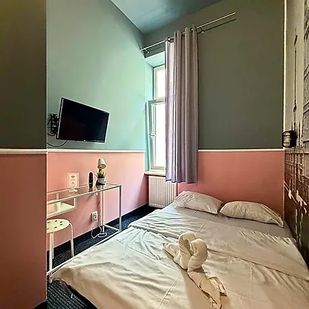 Royal Piotrkowska 116 Aparthotel *