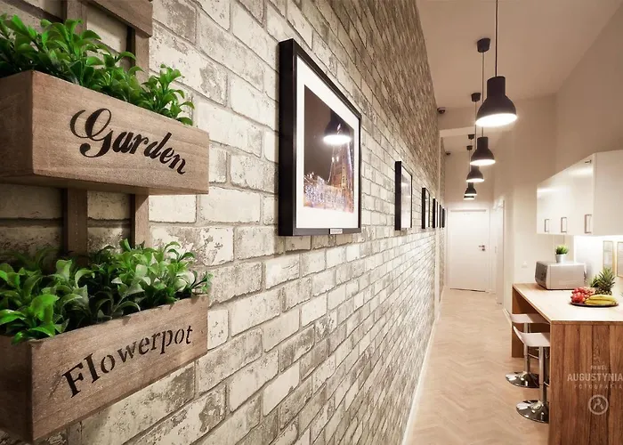 Royal Piotrkowska 116 * Лодзь