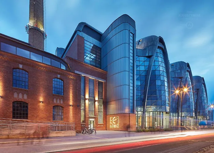 Royal Piotrkowska 116 *